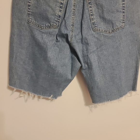Levi's | Women's Mid Rise Medium Rinse Stretch Denim Shorts (Size 20W Short) - Picture 11 of 13